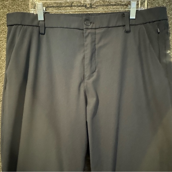 Kirkland Signature Navy Blue Men’s Performance Pants 38x32 - Picture 10 of 16